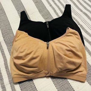 2 VS High Impact Sport Bras Size 34DD